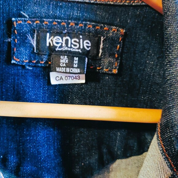 KENSIE Super Cool Distressed Cropped Jean Jacket EUC Sz M - Picture 5 of 8